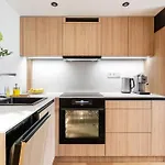 Turnkey I Charles Square * Prag