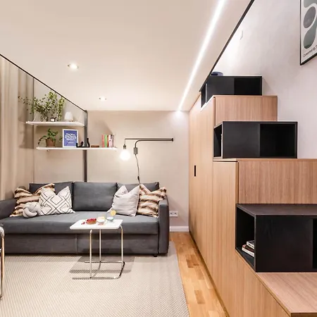 Turnkey I Charles Square Apartment Prague