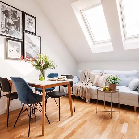 Turnkey I Charles Square Apartment Prague