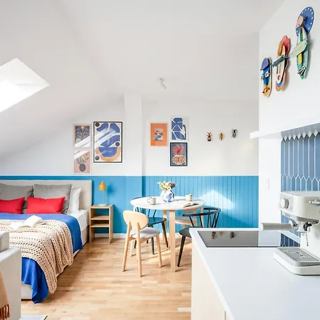 Turnkey I Charles Square * Praga