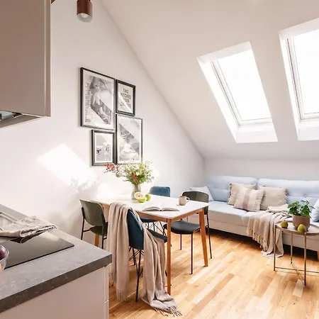 Turnkey I Charles Square Apartamento Praga